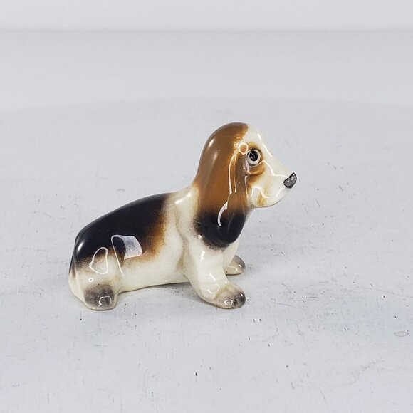 Hagen Renaker Mini Bassett Hound Papa Miniature Figurine - Picture 2 of 8